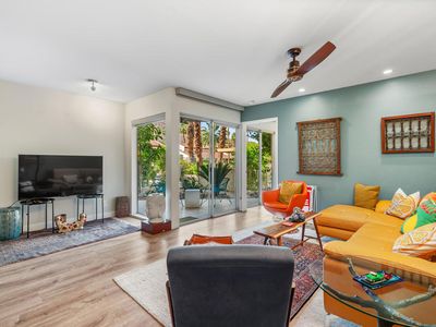 1552 S Camino Real APT 127