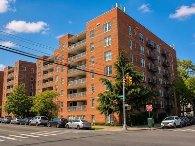 60-11 Broadway APT 6A