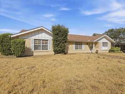 5682 Worrell Dr