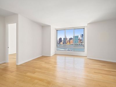 4630 Center Blvd APT 908