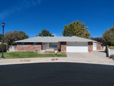 10504 S Highline Cir