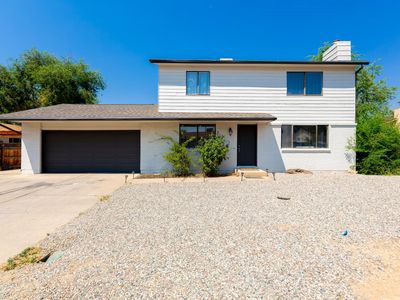 2834 Lexington Ln