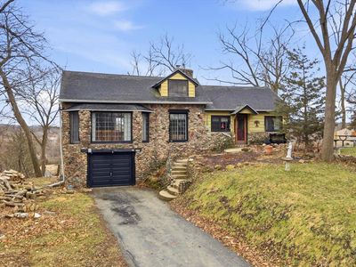 1576 Highland AVENUE