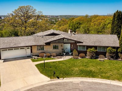 1607 Wilshire Ct NE