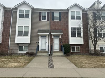554 Huset Pkwy NE