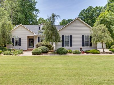 402 Holly Ridge Dr