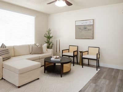 2240 W Heatherglen Dr S