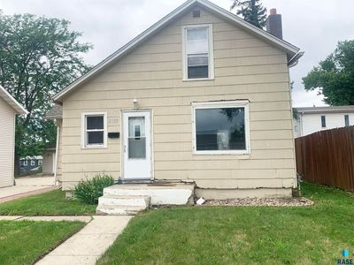 2105 S Duluth Ave