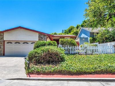 4236 Willis Ave