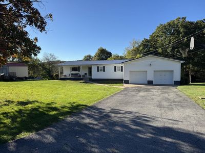 335 Lakeview Dr