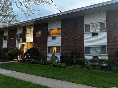 125 Hempstead Garden Drive UNIT R1D