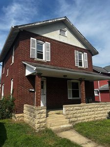 273 Woods Ave