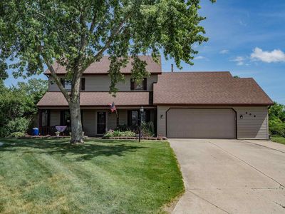609 Woodland Springs Pl