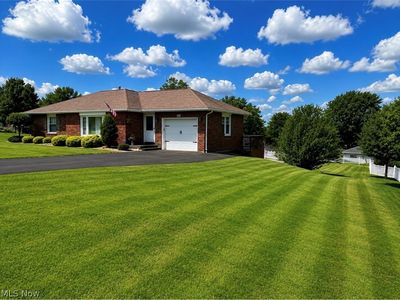 15749 Maple Dr