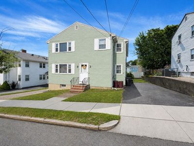 25-27 King St