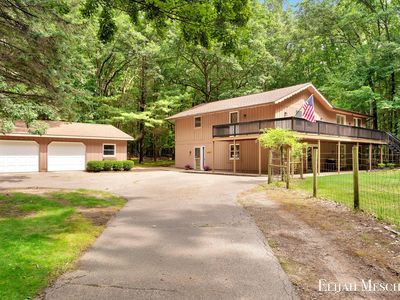 1160 Scenic Dr