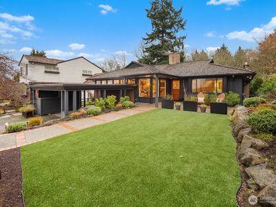 10528 15th Avenue NW