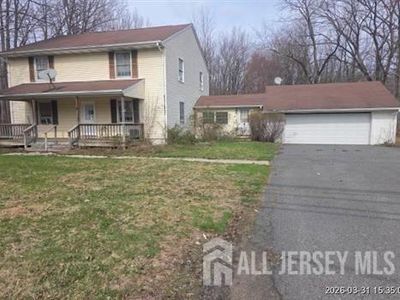 73 Dean Ln