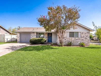 5803 WOODHOLLOW