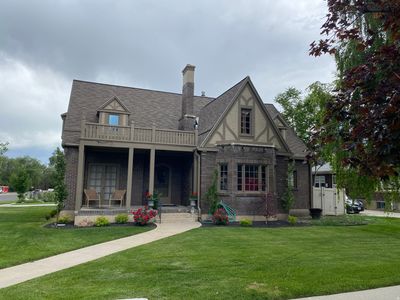 109 N Main St