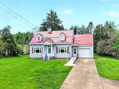 607 Cemetery Rd