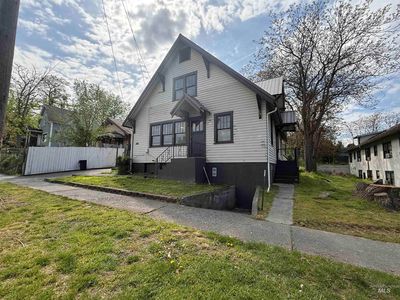 1818 7th Ave