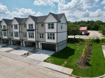 West Plan, Walnut Crest Townhomes