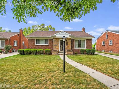 1016 Linden St