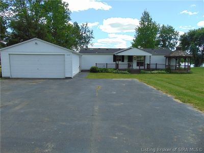 1110 E State Road 56