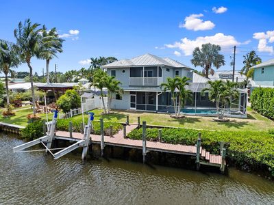 1599 SW Dyer Point Road