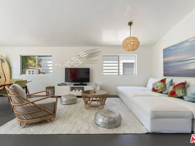29 Paradise Cove Rd