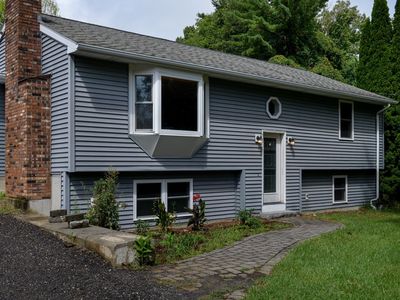 442 Rawson St
