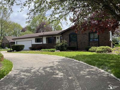 1303 W Erie Rd