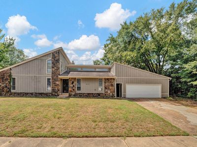 8221 Shallow Glen Trl