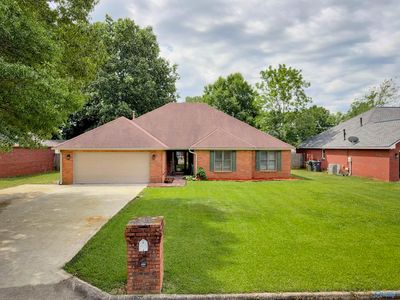 2709 Friar Tuck Ct SW