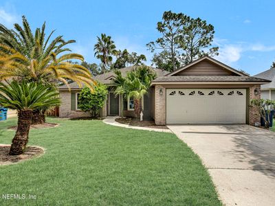 1749 CHANDELIER Circle E