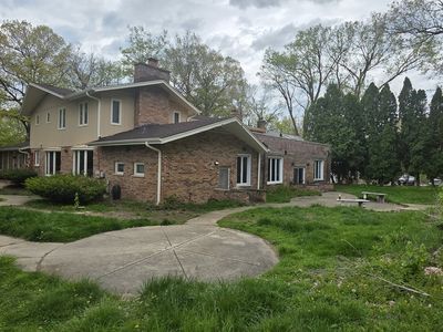 Property at 188 N Bloomingdale Rd, Bloomingdale, IL
