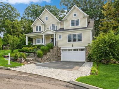 8 Jeanne Marie Court