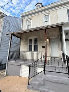 105 S Bradford St