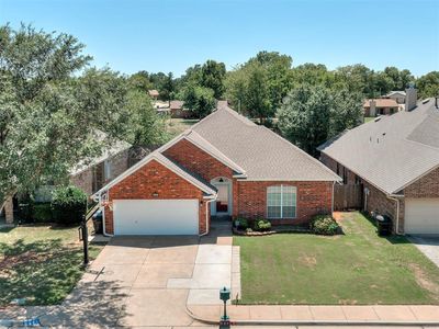 825 Oak Creek Dr