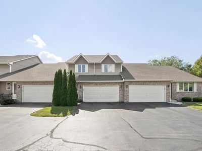 Property at 816 Katherine Ln, Hampshire, IL