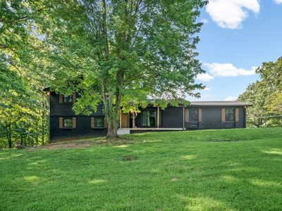 2050 Outlaw Rd