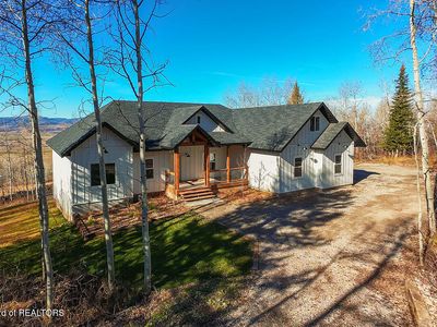 541 Spruce Dr
