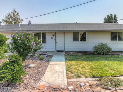 Property at 351 N Beane Rd, Moxee, WA