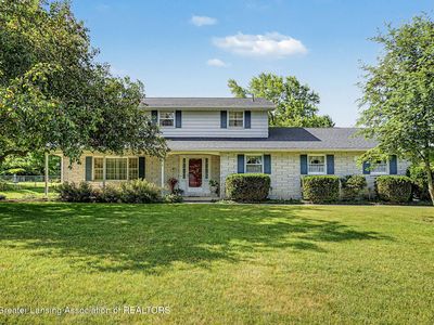 5812 Peachtree Dr