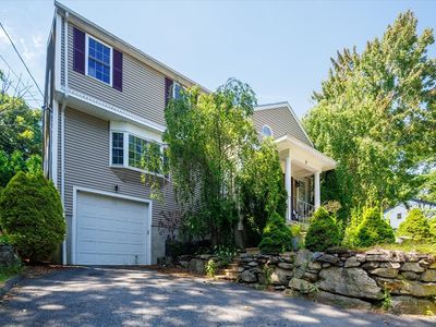 9 Ansonia Rd #A