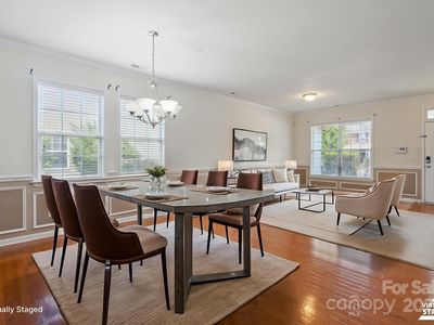 8915 Merrie Rose Ave