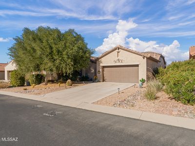 2227 E Apache Springs Ln
