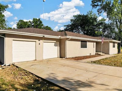 Property at 702 N Us Highway 69, Celeste, TX