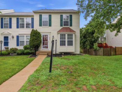 9063 Falcon Glen Ct